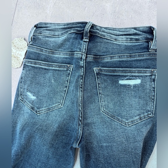 NWT JeansAltar'd State  Altar’d State Flare Jean - Picture 5 of 6